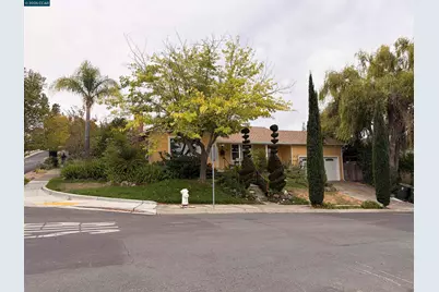 1020 Andrews Dr, Martinez, CA 94553 - Photo 1
