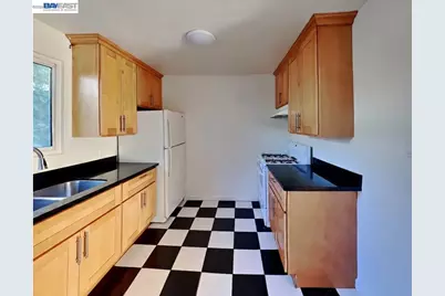 2820 Garden St, Oakland, CA 94601 - Photo 8