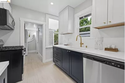 3929 Ruby St, Oakland, CA 94609 - Photo 14