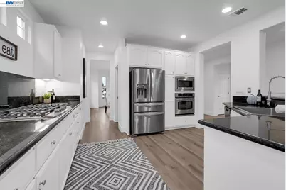 1461 Biarritz St, Tracy, CA 95304 - Photo 12