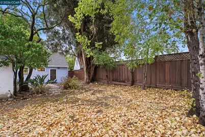 4944 Vannoy Ave, Castro Valley, CA 94546 - Photo 32