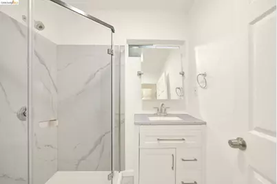 2080 Harrington Ave, Oakland, CA 94601 - Photo 20