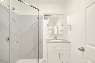 2080 Harrington Ave, Oakland, CA 94601 - Photo 20