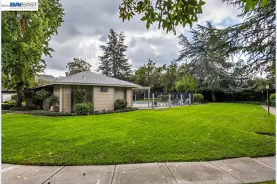 2890 Treat Blvd #40, Concord, CA 94518 - Photo 16