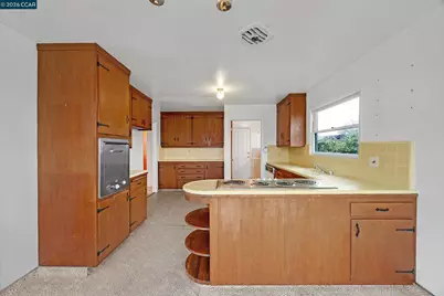 5642 Clinton Ave, Richmond, CA 94805 - Photo 12