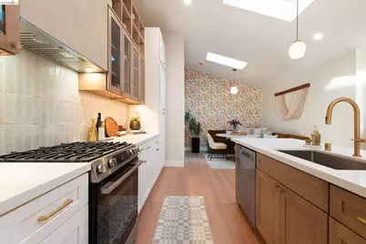 594 Kenmore Ave, Oakland, CA 94610 - Photo 18