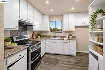 1300 Garvin Ave, Richmond, CA 94801 - Photo 14