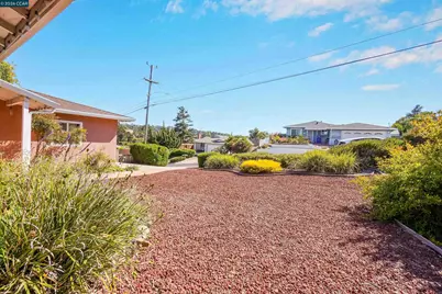 2908 Sargent Ave, San Pablo, CA 94806 - Photo 10