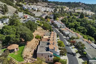 130 Samaria Ln, Oakland, CA 94619 - Photo 42