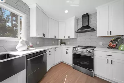 1069 Central Blvd, Hayward, CA 94542 - Photo 12