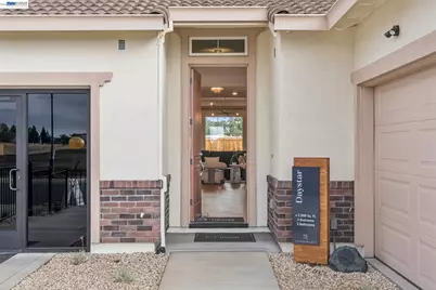 349 Maverick Drive, Vacaville, CA 95687 - Photo 6
