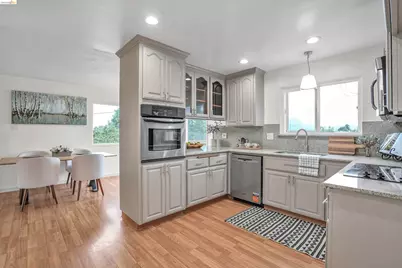 1836 East Ave, Hayward, CA 94541 - Photo 10