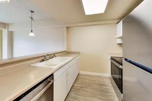 989 Webster St, Oakland, CA 94607 - Photo 8