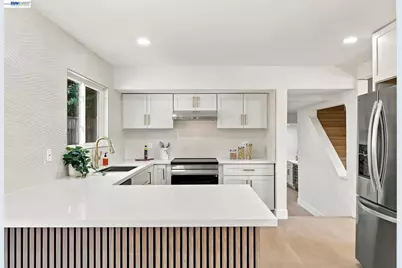 7065 Lancaster Ct, Dublin, CA 94568 - Photo 12