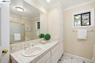 34 Sunrise Ln, Lafayette, CA 94549 - Photo 38