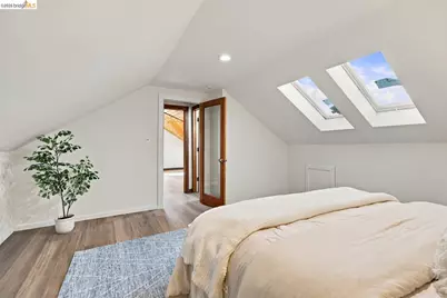 2948 Pine Ave, Berkeley, CA 94705 - Photo 38