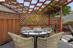 367 Cavour St, Oakland, CA 94618 - Photo 38