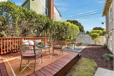 1555 Acton St, Berkeley, CA 94702 - Photo 26