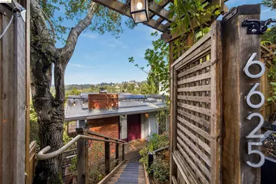 6625 Snake Rd, Oakland, CA 94611 - Photo 2