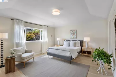 135 Weymouth Ct, Alameda, CA 94502 - Photo 32