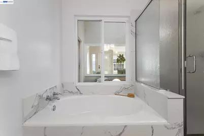 135 Weymouth Ct, Alameda, CA 94502 - Photo 40
