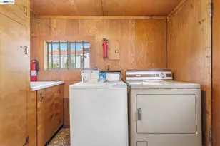 874 Arlington Ave, Oakland, CA 94608 - Photo 30