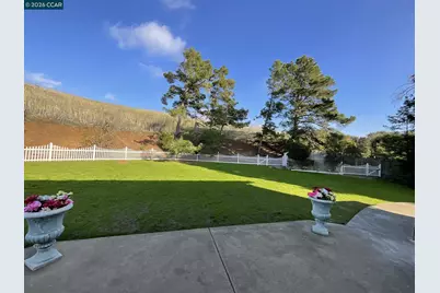 403 Gerald Court, Benicia, CA 94510 - Photo 54