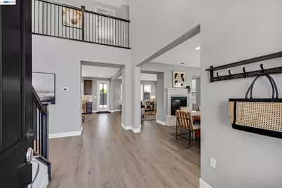 271 Eagle Nest Dr, Oakley, CA 94561 - Photo 8