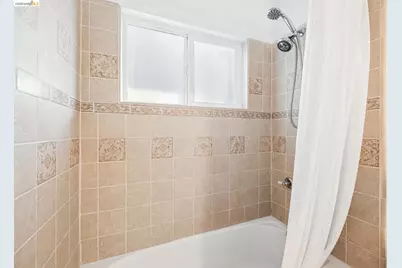 7425 Moeser Ln, El Cerrito, CA 94530 - Photo 48