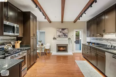 7425 Moeser Ln, El Cerrito, CA 94530 - Photo 6