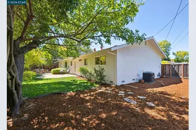 13 Anne Ct, Walnut Creek, CA 94598 - Photo 24