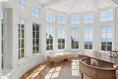 13145 Skyline Blvd, Oakland, CA 94619 - Photo 28