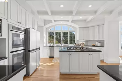 13145 Skyline Blvd, Oakland, CA 94619 - Photo 32
