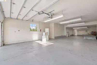 13145 Skyline Blvd, Oakland, CA 94619 - Photo 94