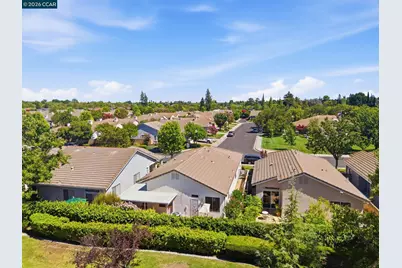 218 Bartlett Lane, Vacaville, CA 95687 - Photo 36