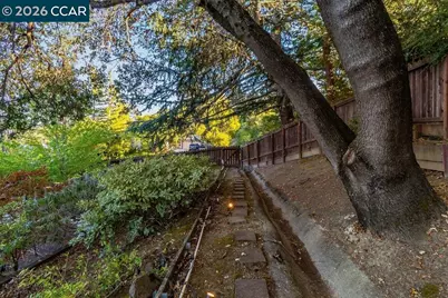 1003 Rachele Rd, Walnut Creek, CA 94597 - Photo 76