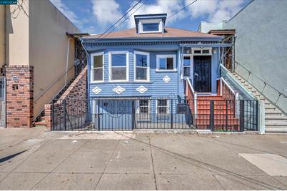 130 London St, San Francisco, CA 94112 - Photo 1