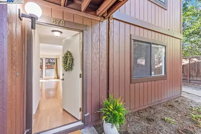 878 Camelback Pl, Pleasant Hill, CA 94523 - Photo 1