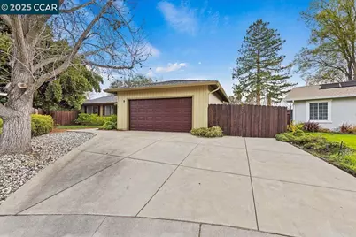 8 Beswick Ct, Pleasant Hill, CA 94523 - Photo 1