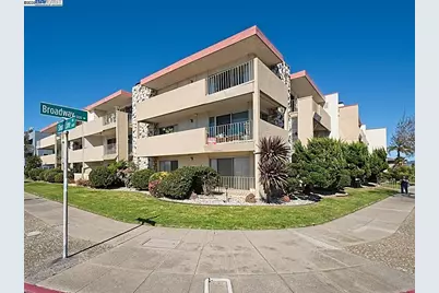 301 Broadway #108, Alameda, CA 94501 - Photo 1