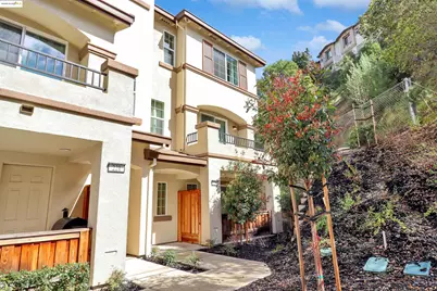 225 Laurel Knoll Dr, Martinez, CA 94553 - Photo 1