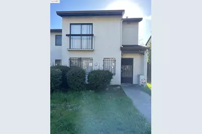 9737 Hillgrade Ct, Oakland, CA 94603 - Photo 1