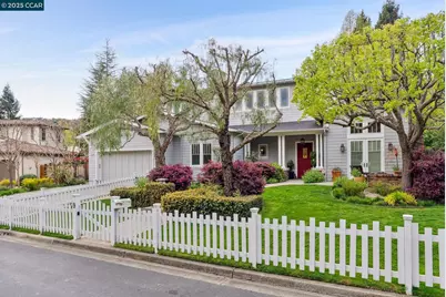 9 Avila Ln, Moraga, CA 94556 - Photo 1