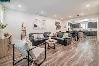 127 Apricot St, Livermore, CA 94551 - Photo 1