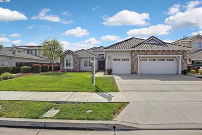 2189 Wayne Dr, Brentwood, CA 94513 - Photo 1