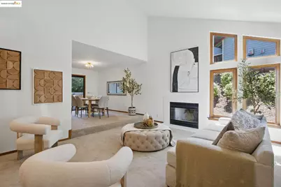 17 Via Barcelona, Moraga, CA 94556 - Photo 1
