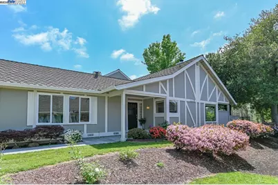 501 Silver Lake Dr, Danville, CA 94526 - Photo 1