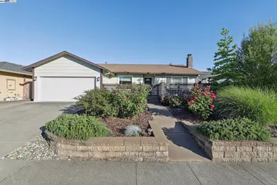 1644 Sarkesian, Petaluma, CA 94954 - Photo 1