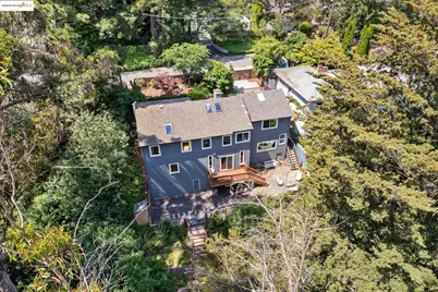 6262 Bullard Dr, Oakland, CA 94611 - Photo 1