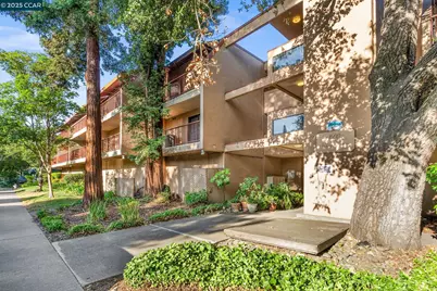 1600 Carmel Drive #15, Walnut Creek, CA 94596 - Photo 1
